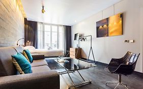 CMG Suite Premium Tour Eiffel IV