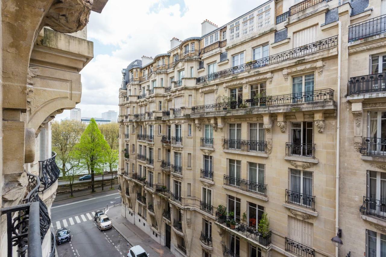 CMG Suite Premium Tour Eiffel IV Paris Extérieur photo